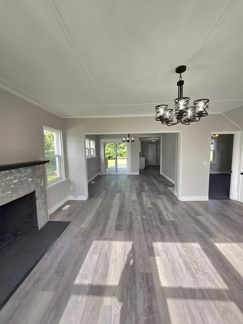 4391 Division St, Mcbride, MI 48852 photo 16