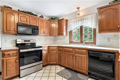 2506 E 132nd St, Grant, MI 49327 photo 6