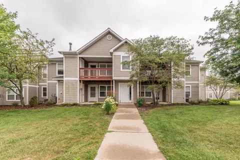 1323 Millbrook Trl, Ann Arbor, MI 48108