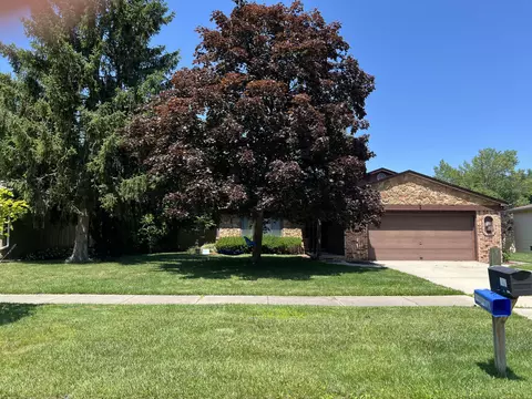 342 Sandpiper Ln, Marysville, MI 48040