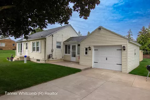 1275 Leffingwell Ave NE, Grand Rapids, MI 49525