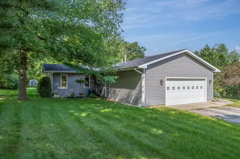 14239 Wildwood Dr, Big Rapids, MI 49307