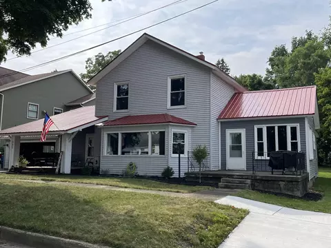 303 5th St, Lakeview, MI 48850