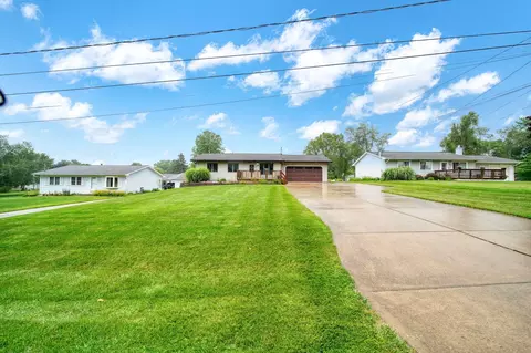 149 N Harvey Ave, Jackson, MI 49201 photo 2