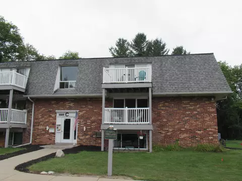 6714 Cascade Rd SE #29, Grand Rapids, MI 49546