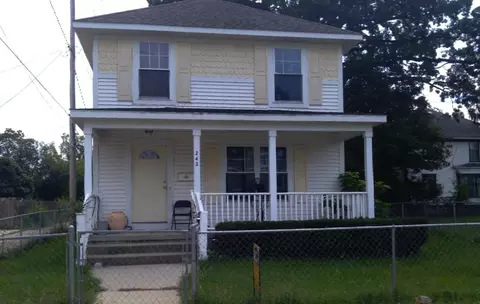 242 Highland St SE, Grand Rapids, MI 49507