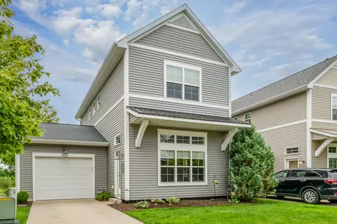 670 Beachwood Path, Benton Harbor, MI 49022