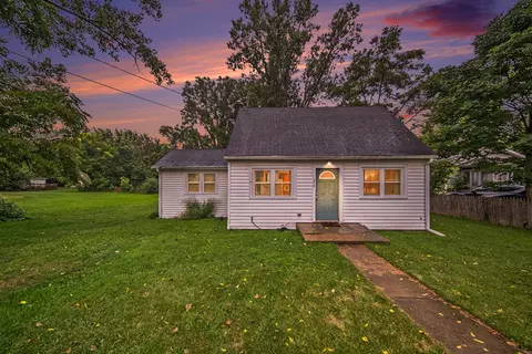 230 Water St, Grass Lake, MI 49240