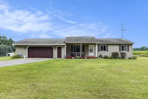 11936 Harvard Ave NE, Rockford, MI 49341