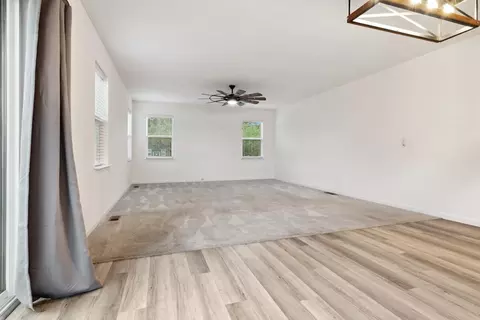 1802 Stonehouse Dr, Gregory, MI 48137 photo 11