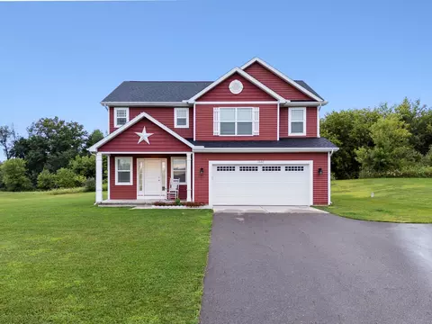 1802 Stonehouse Dr, Gregory, MI 48137