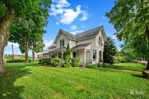 43 E State Rd, Grant, MI 49327 photo 2