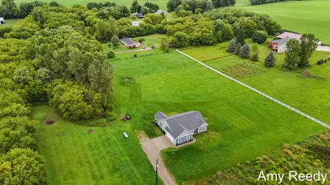 1368 S Marble Rd, Lowell, MI 49331