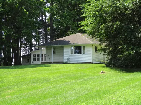 2710 S Fletcher Rd, Chelsea, MI 48118