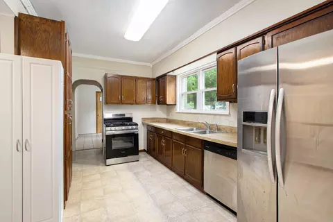 419 N 30th St, Springfield, MI 49037 photo 7