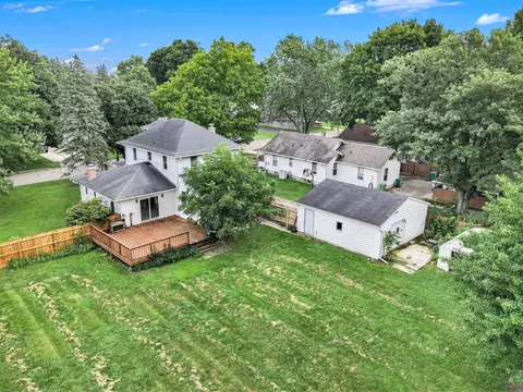 419 N 30th St, Springfield, MI 49037 photo 30