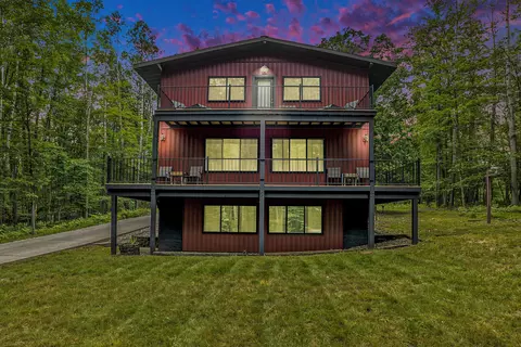 12050 Dubois Dr, Canadian Lakes, MI 49346