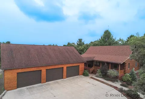 941 230th Ave, Newaygo, MI 49337