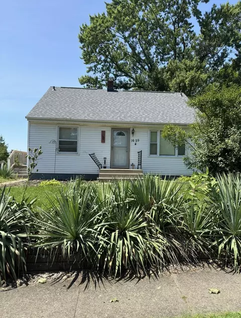 1629 Elkerton Ave, Kalamazoo, MI 49048