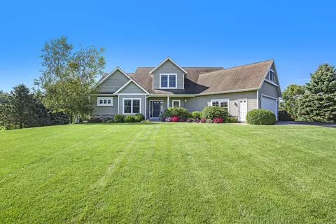 10184 Bingham St, Zeeland, MI 49464