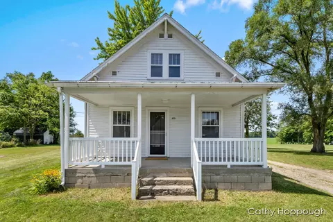 525 Jermyn St, Ionia, MI 48846