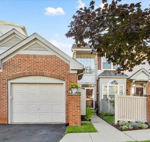 49471 Pointe Xing, Plymouth, MI 48170