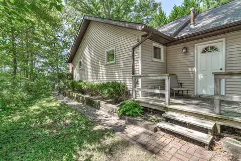 91032 Bluff Dr, Marcellus, MI 49067