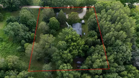 8675 S Hemlock Ave, Farwell, MI 48622 photo 4