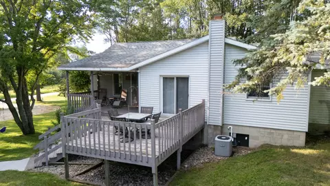 8675 S Hemlock Ave, Farwell, MI 48622 photo 6