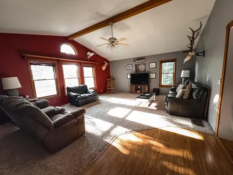 8675 S Hemlock Ave, Farwell, MI 48622 photo 10