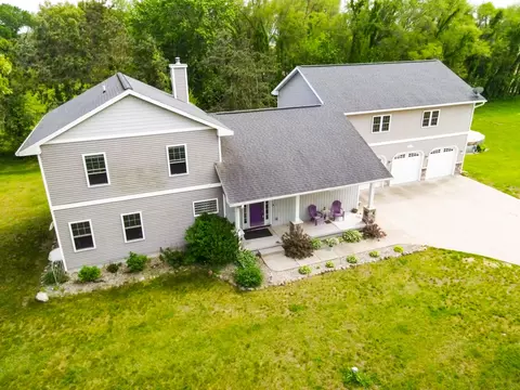 8725 W Garbow Rd, Middleville, MI 49333