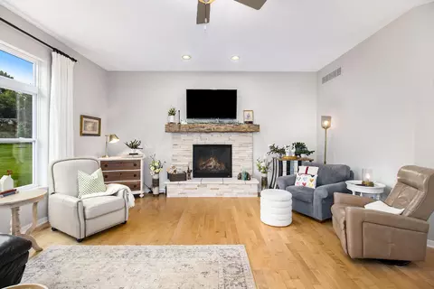7704 Fox Trace Rd, Dexter, MI 48130 photo 9