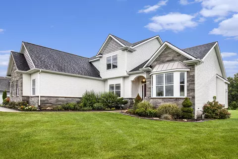 7704 Fox Trace Rd, Dexter, MI 48130 photo 3