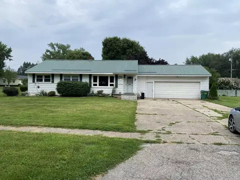 203 S Athletic St, White Pigeon, MI 49099