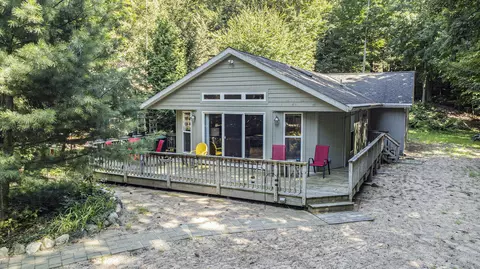576 N Lighthouse Dr, Mears, MI 49436