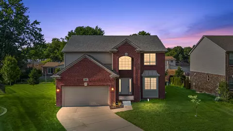 5487 Caden Ct, Sterling Heights, MI 48310
