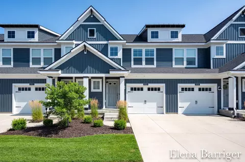 8920 Barrington Ln, Jenison, MI 49428