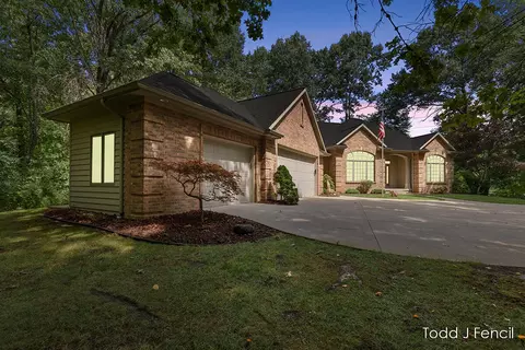 3931 Canyon Creek Dr SW, Grand Rapids, MI 49534