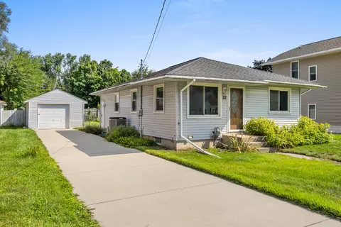 33 Thurston St SW, Grand Rapids, MI 49548