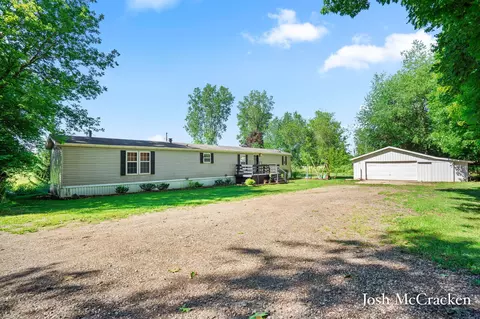 2815 Turkey Trl, Ionia, MI 48846