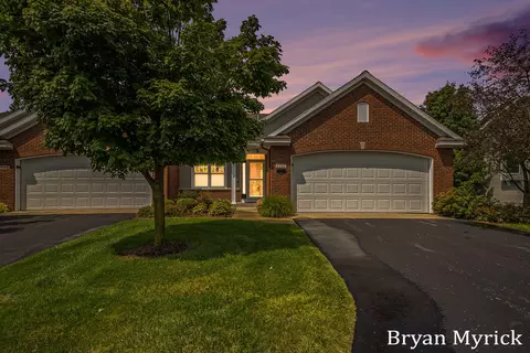 6037 Heritage Meadow Ct, Holland, MI 49423