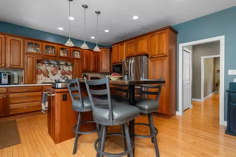 Kitchen - 5610 Michael Dr, Saline, MI 48176 photo 2 of 5