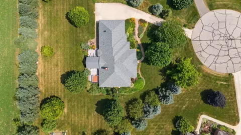View/Area - 5610 Michael Dr, Saline, MI 48176 photo 1 of 5