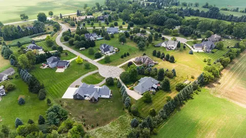 View/Area - 5610 Michael Dr, Saline, MI 48176 photo 2 of 5