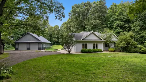 11520 Snow Rd, Hanover, MI 49241