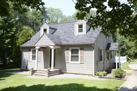1123 Parchmount Ave, Parchment, MI 49004