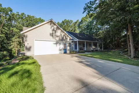 233 Tia Trl SE, Lowell, MI 49331 photo 13