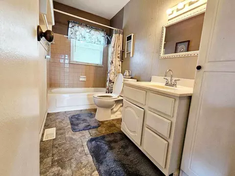 5657 Poplar Dr, Jackson, MI 49201 photo 10
