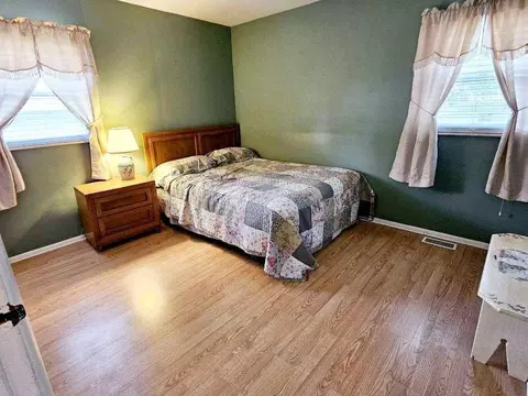 5657 Poplar Dr, Jackson, MI 49201 photo 9