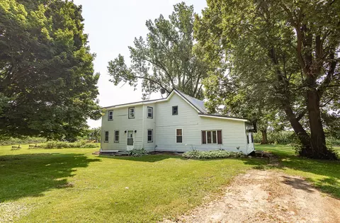 905 Nichols Rd, Sherwood, MI 49089